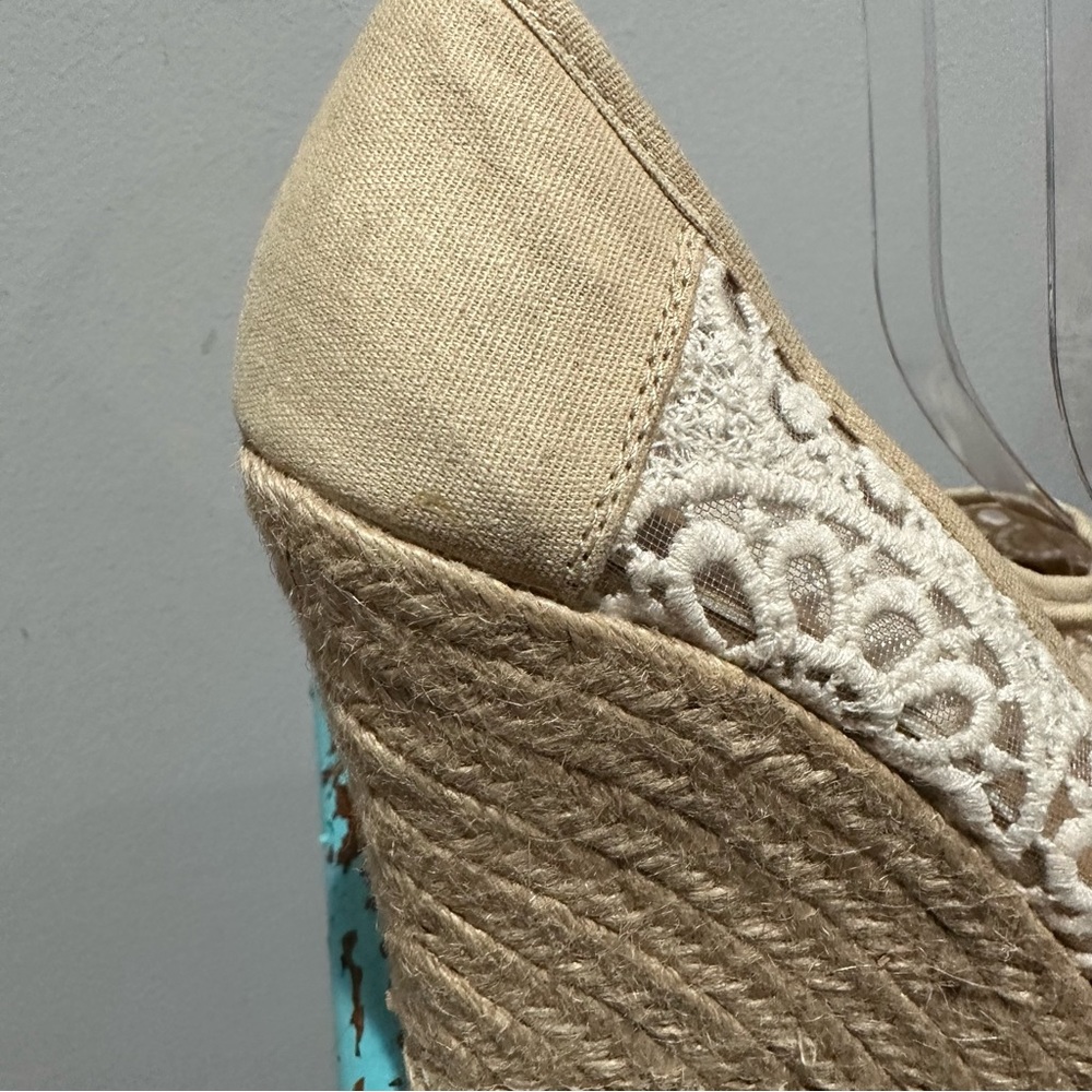 Groove Footwear Natural Crochet Bestie Espadrille Size 8 - Picture 10 of 15